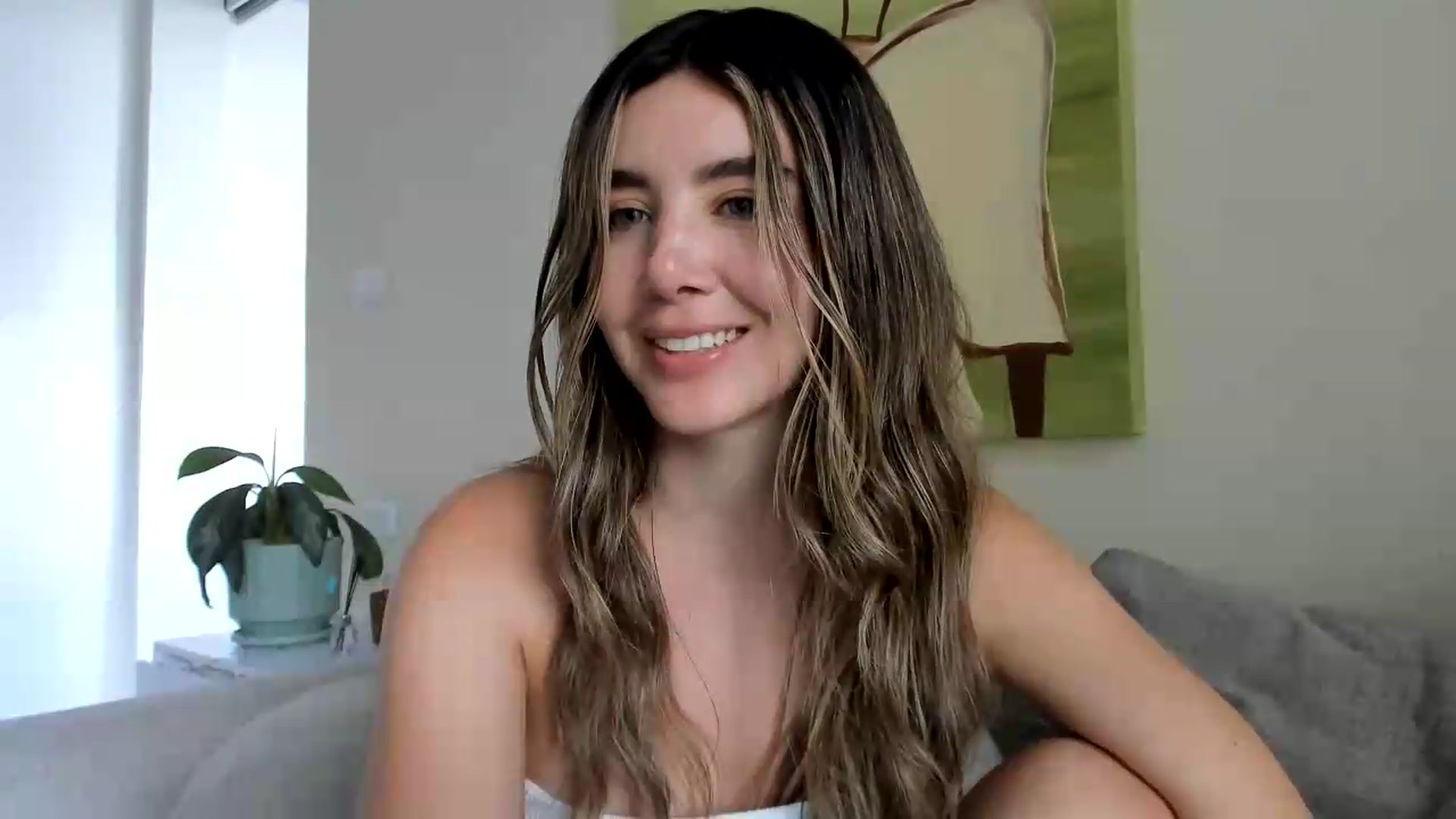 Gallery image thumbnail from LauraVega's myfreecams stream on, 08/23/2026, 18:25 image 18 of 20