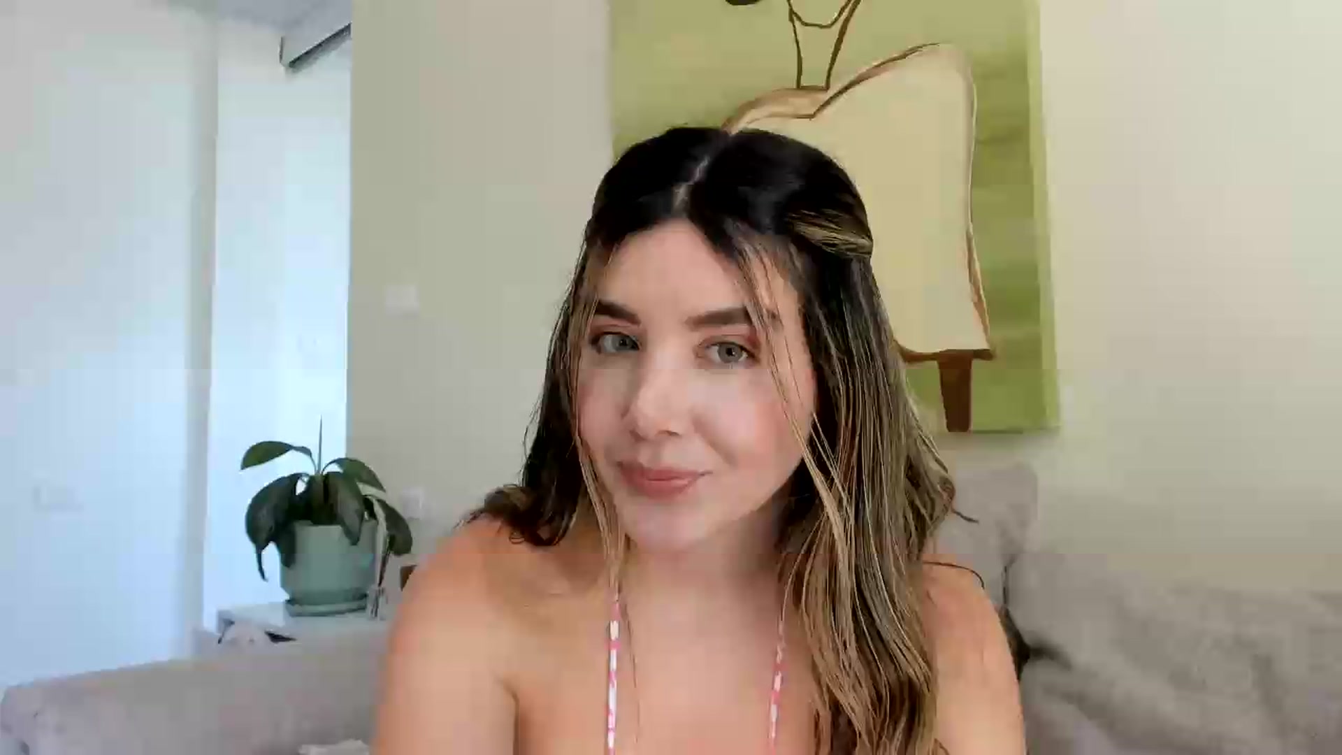 Gallery image thumbnail from LauraVega's myfreecams stream on, 08/25/2026, 17:48 image 1 of 20