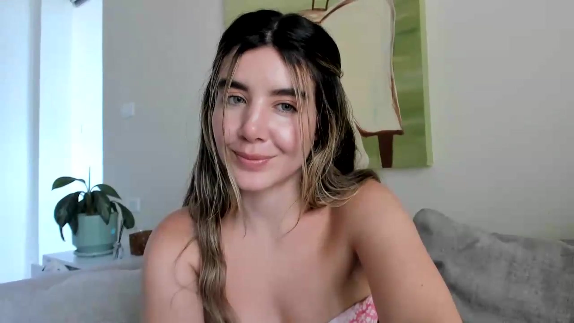 Gallery image thumbnail from LauraVega's myfreecams stream on, 08/25/2026, 18:55 image 20 of 20