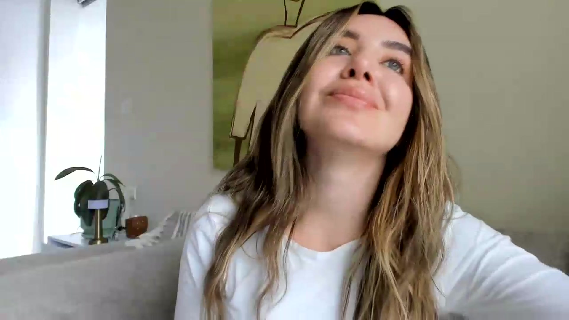 Gallery image thumbnail from LauraVega's myfreecams stream on, 08/29/2026, 16:02 image 17 of 20