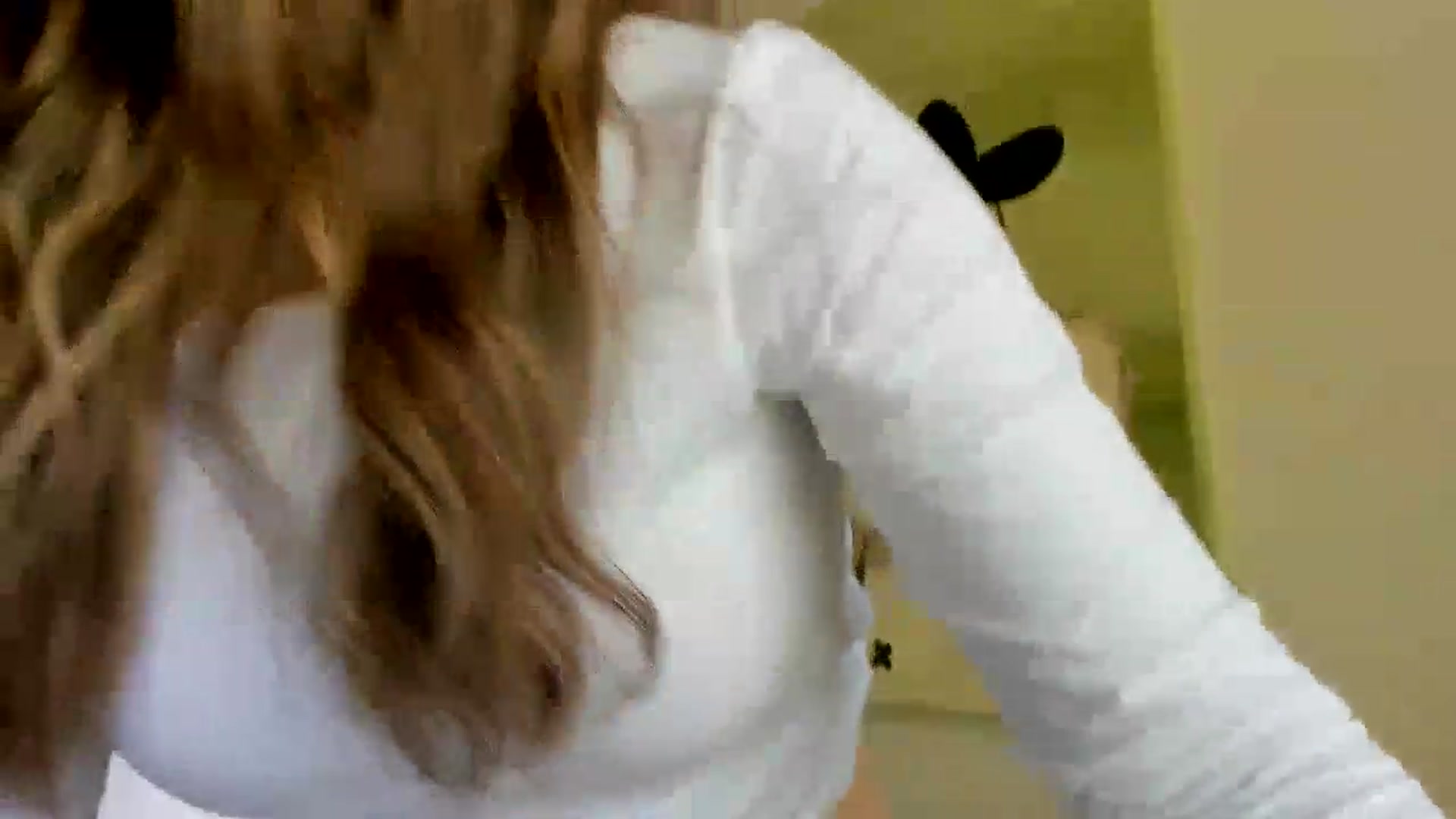 Gallery image thumbnail from LauraVega's myfreecams stream on, 08/29/2026, 18:34 image 14 of 20