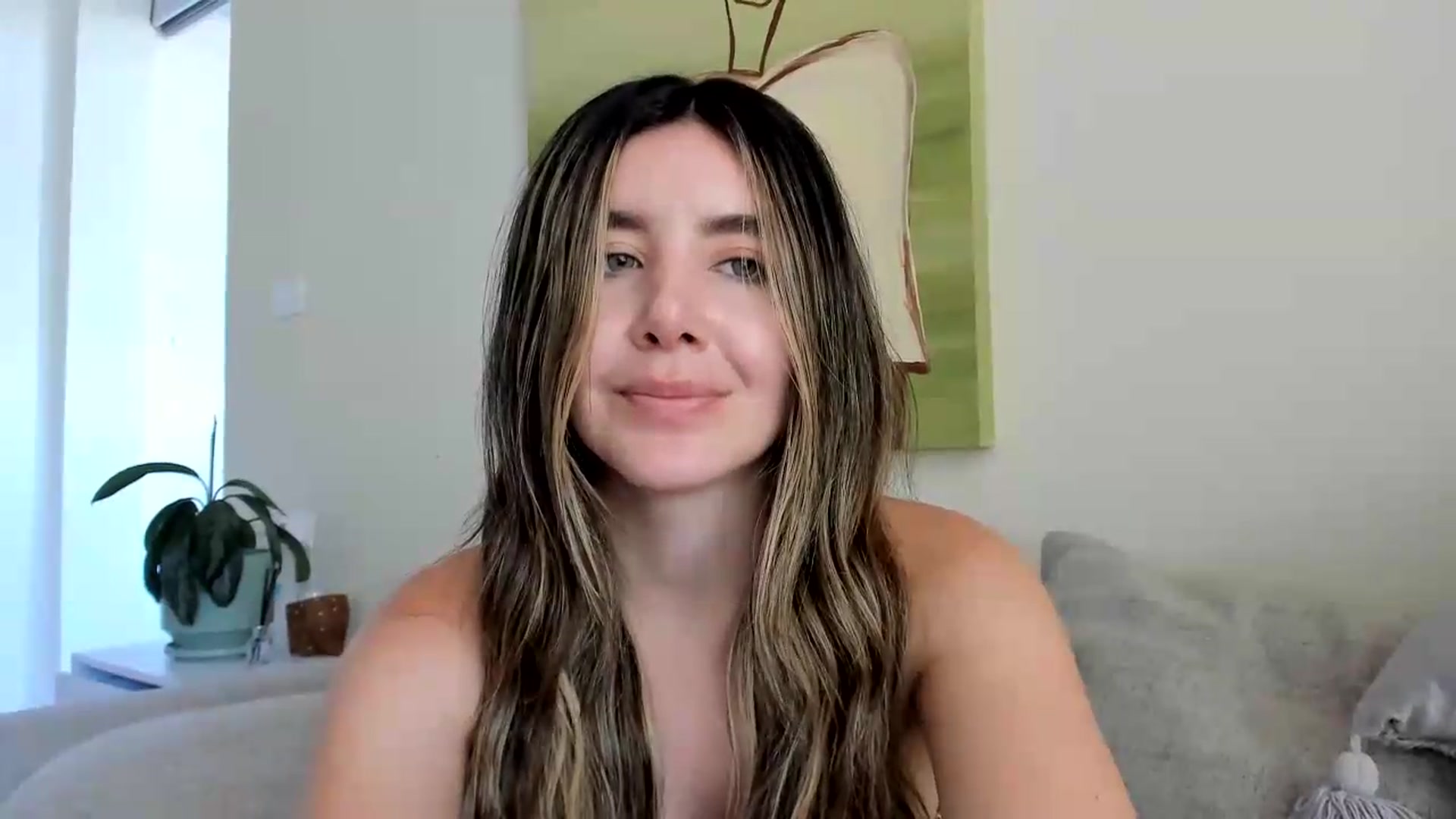 Gallery image thumbnail from LauraVega's myfreecams stream on, 08/31/2026, 18:03 image 8 of 20