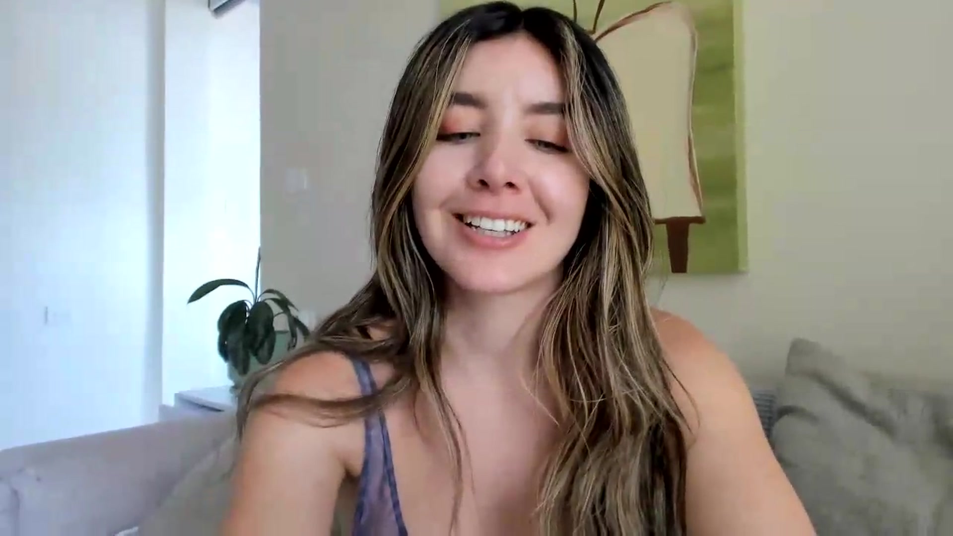 Gallery image thumbnail from LauraVega's myfreecams stream on, 09/03/2026, 17:48 image 9 of 20