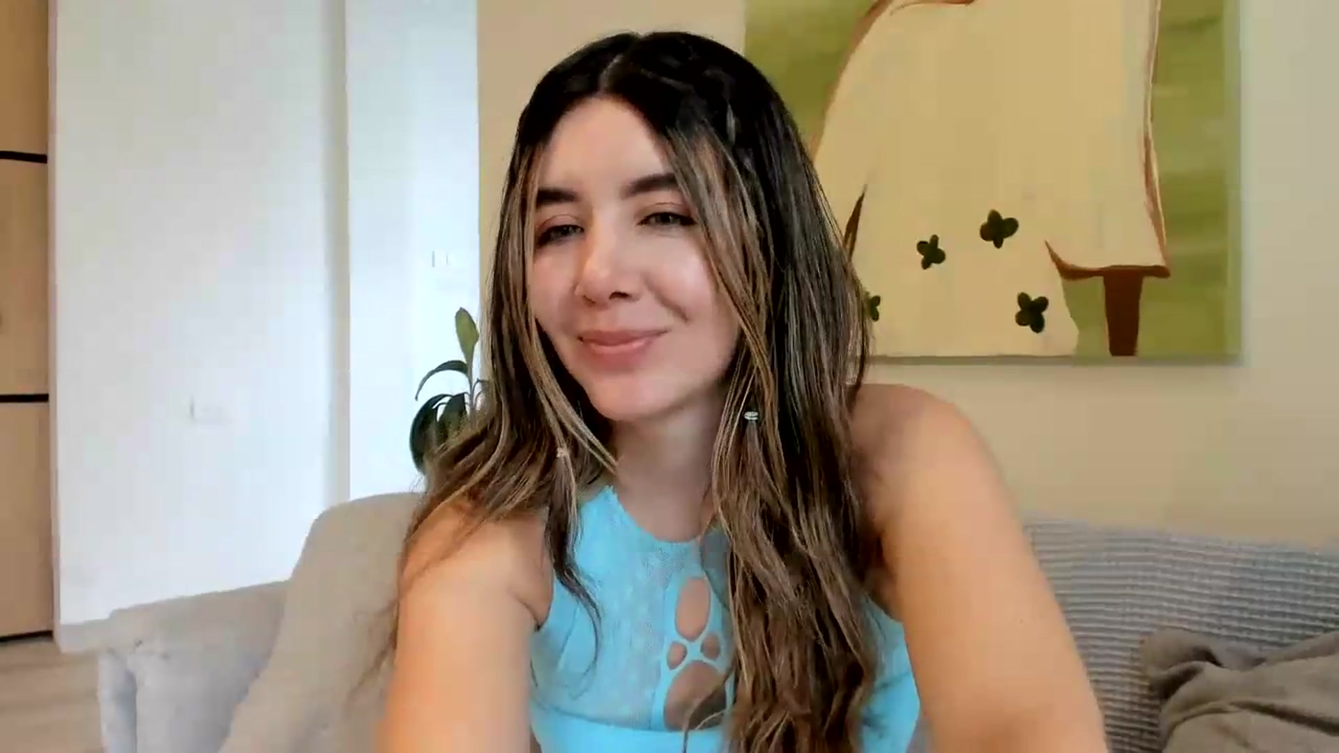 Gallery image thumbnail from LauraVega's myfreecams stream on, 09/12/2026, 15:38 image 12 of 20