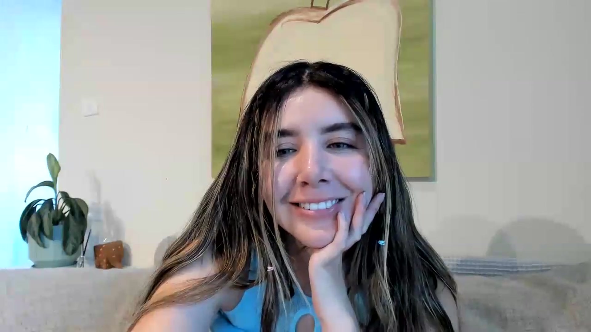 Gallery image thumbnail from LauraVega's myfreecams stream on, 09/12/2026, 17:34 image 16 of 20