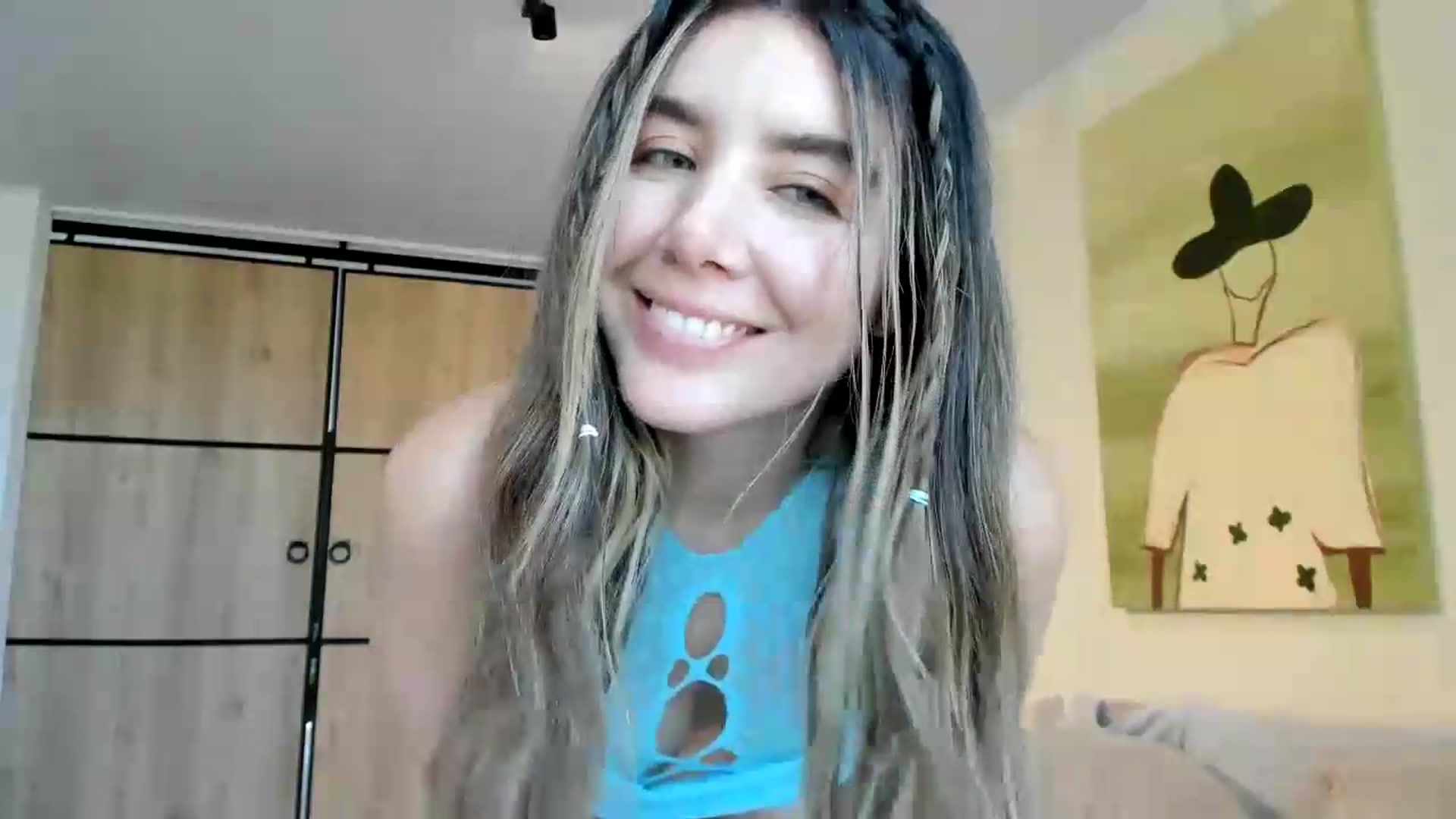 Gallery image thumbnail from LauraVega's myfreecams stream on, 09/12/2026, 17:34 image 14 of 20