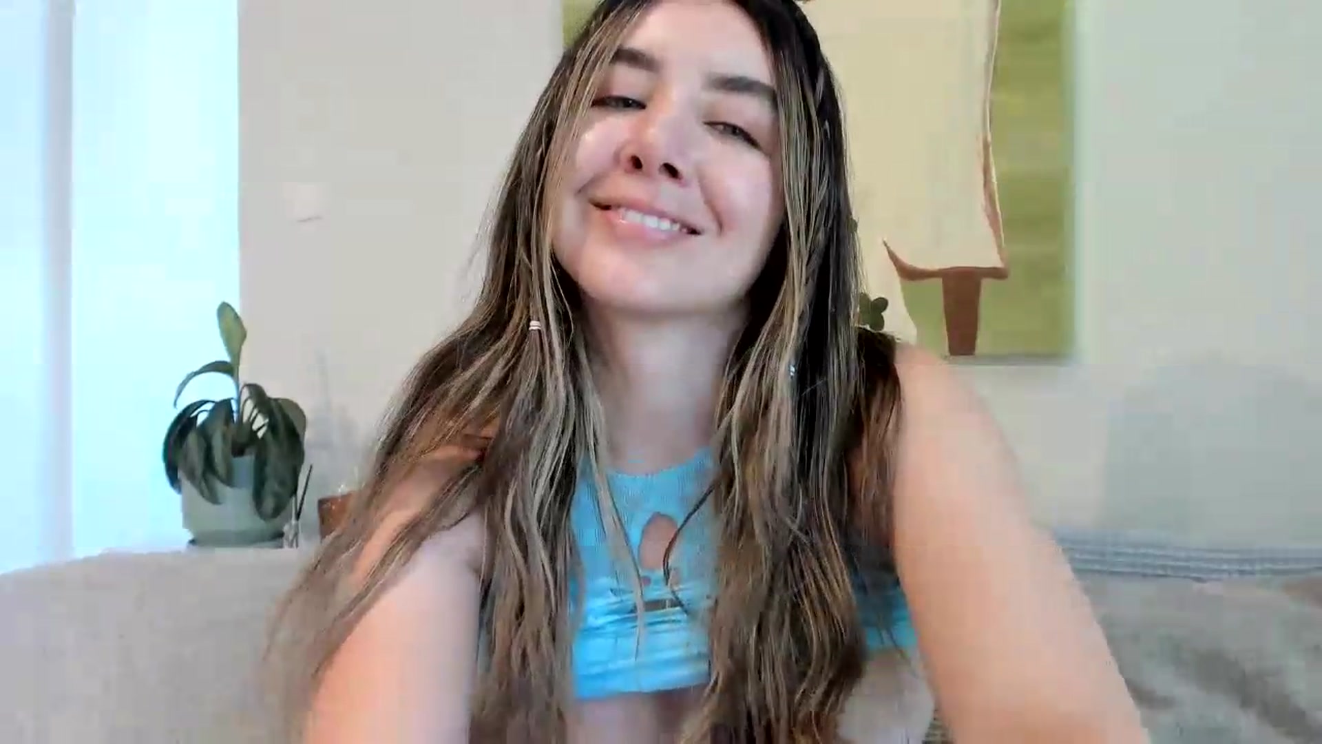 Gallery image thumbnail from LauraVega's myfreecams stream on, 09/12/2026, 17:34 image 8 of 20