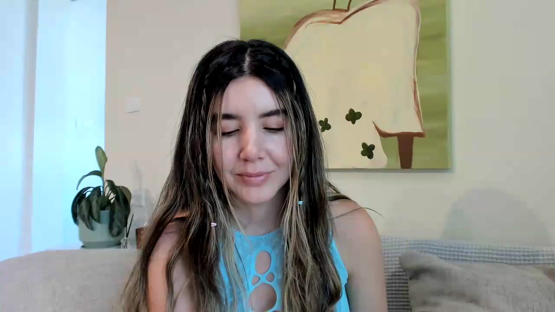 Gallery image thumbnail from LauraVega's myfreecams stream on, 09/12/2026, 17:34 image 10 of 20