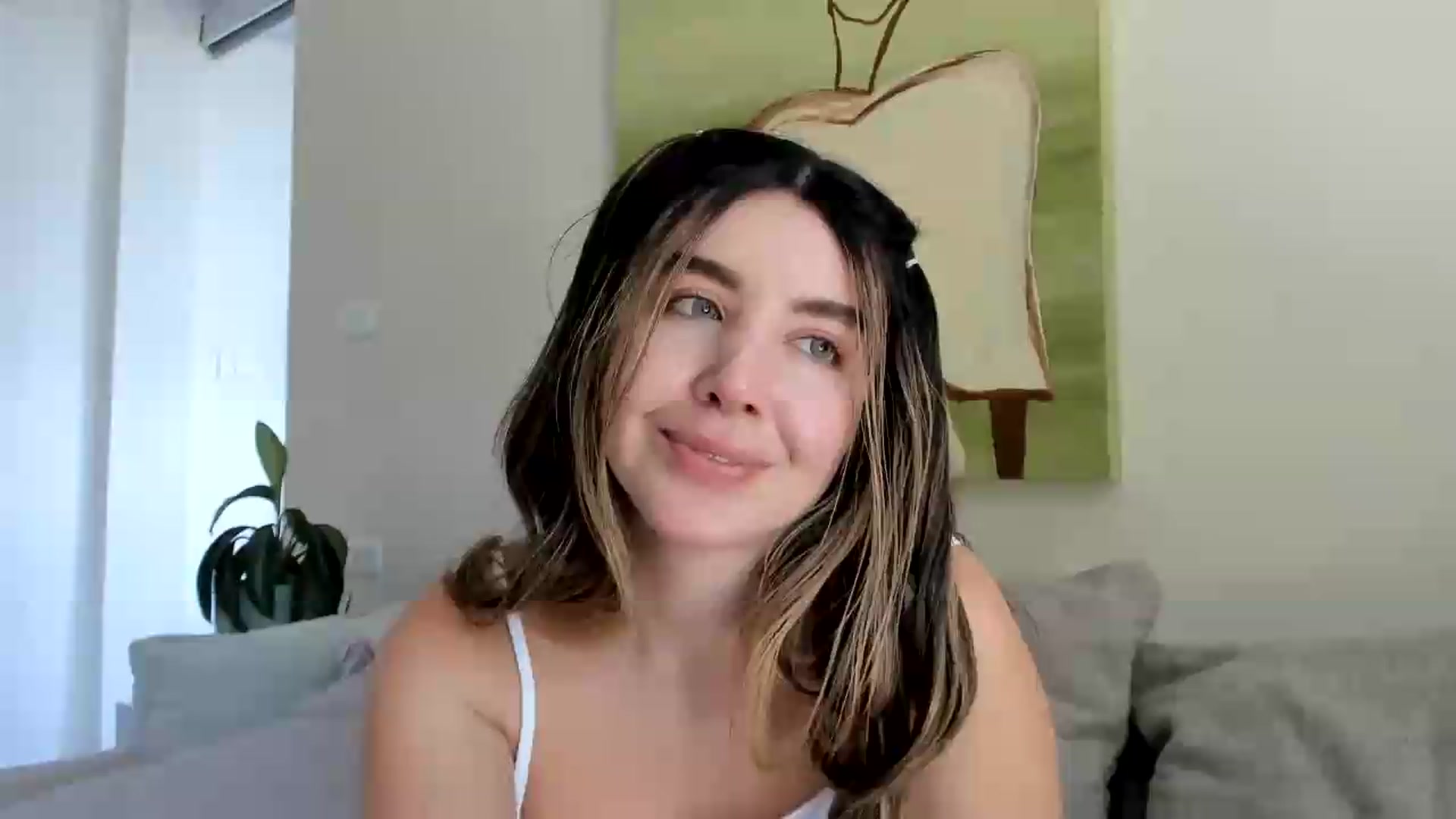 Gallery image thumbnail from LauraVega's myfreecams stream on, 09/14/2026, 17:03 image 1 of 20