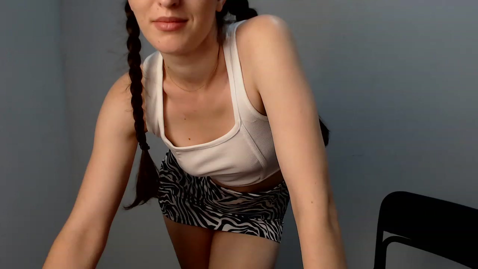 Gallery image thumbnail from Laurasenorita's myfreecams stream on, 06/12/2023, 11:48 image 11 of 20