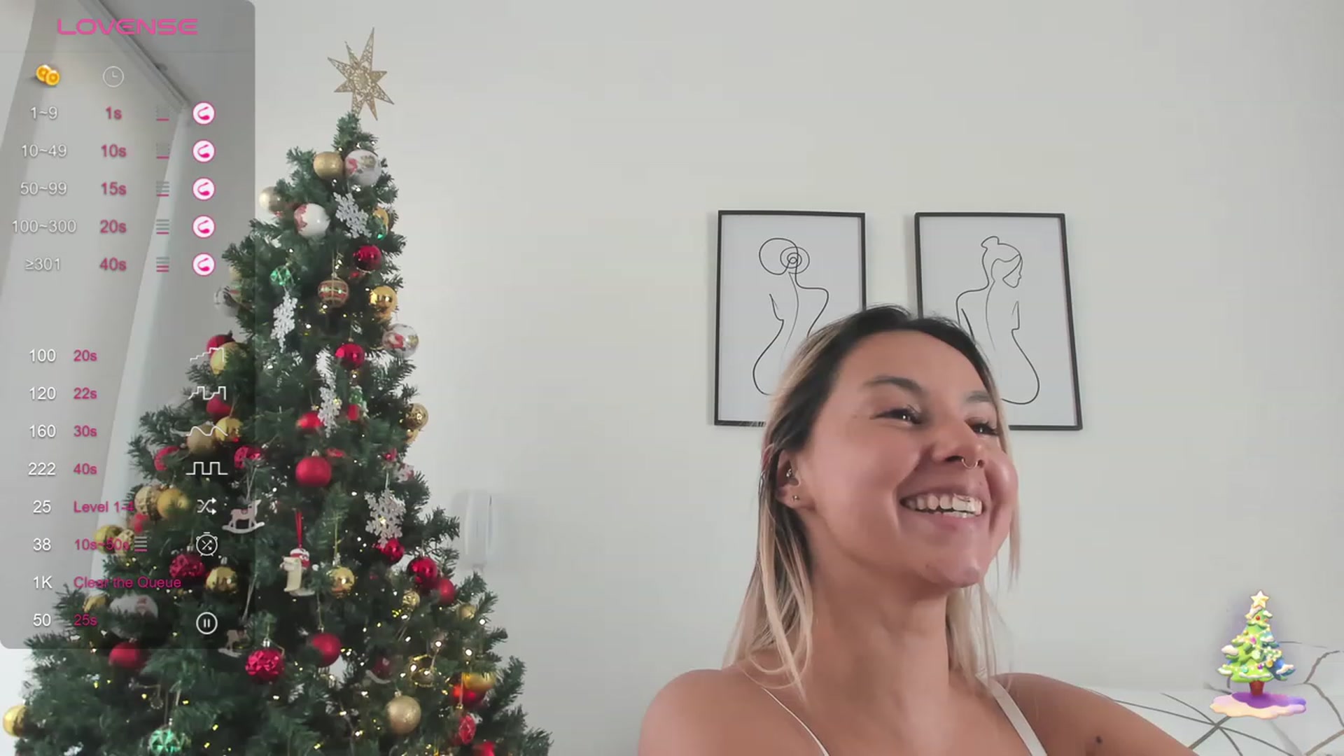 Gallery image thumbnail from Lauravall's myfreecams stream on, 12/31/2023, 15:43 image 3 of 20