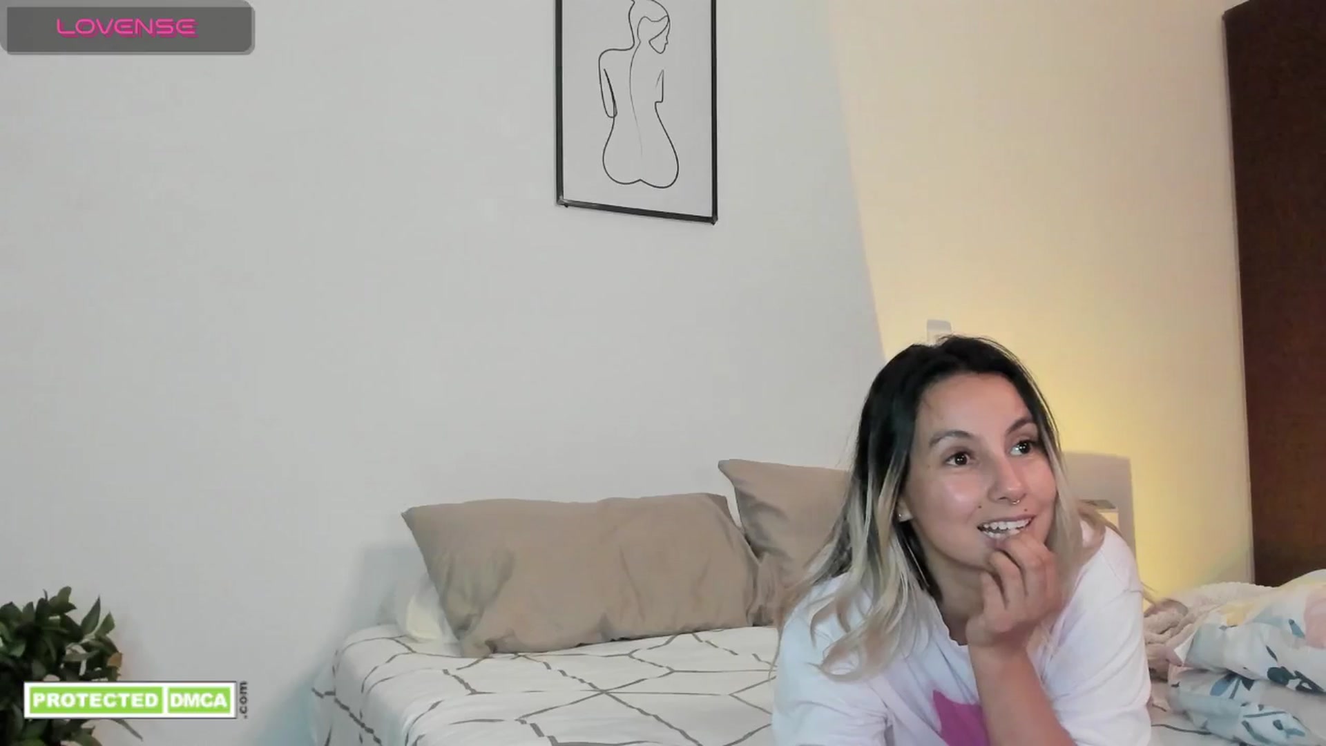 Gallery image thumbnail from Lauravall's myfreecams stream on, 05/26/2024, 10:49 image 13 of 20