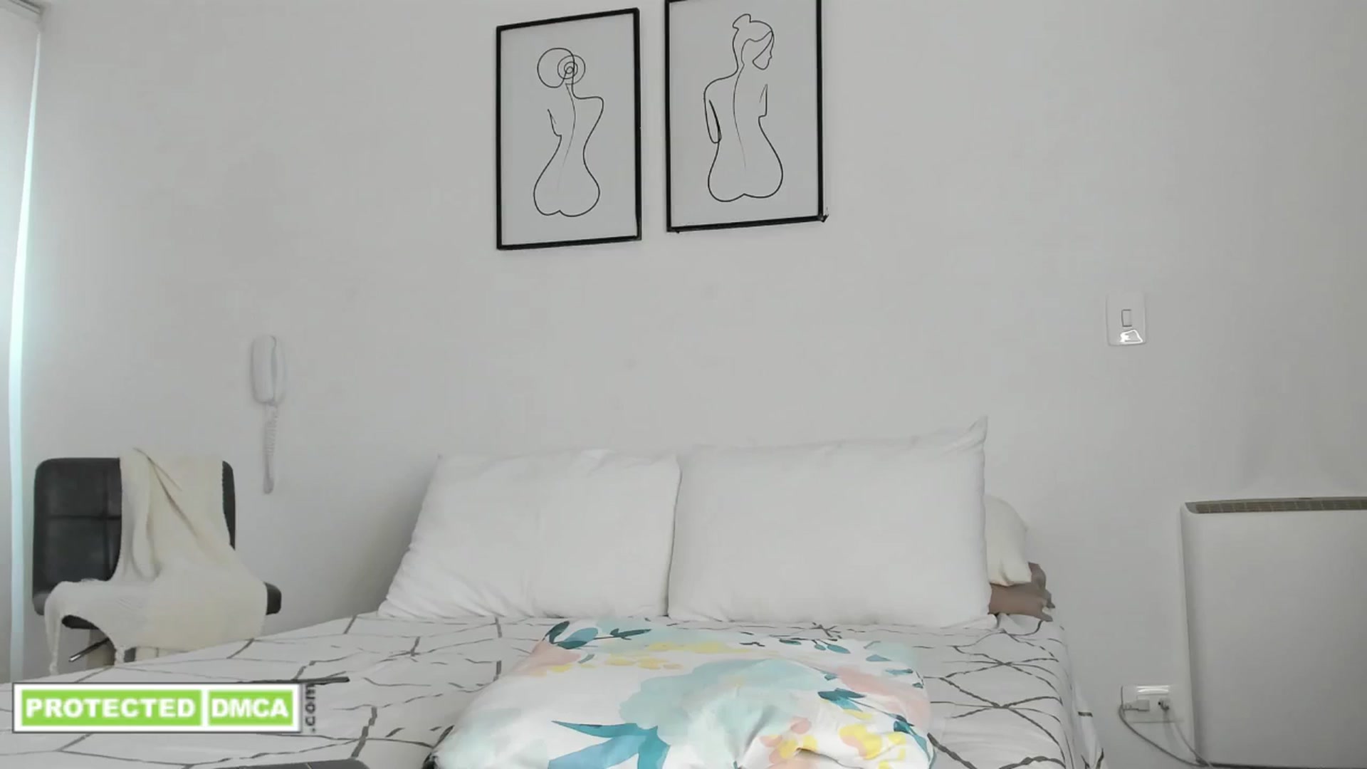 Gallery image thumbnail from Lauravall's myfreecams stream on, 01/24/2025, 16:41 image 14 of 20