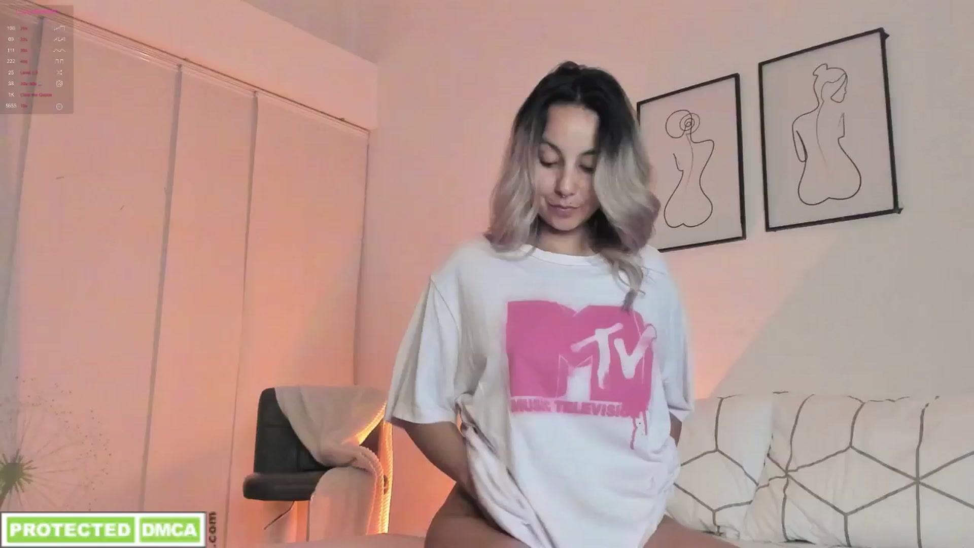 Gallery image thumbnail from Lauravall's myfreecams stream on, 02/24/2025, 06:44 image 11 of 20