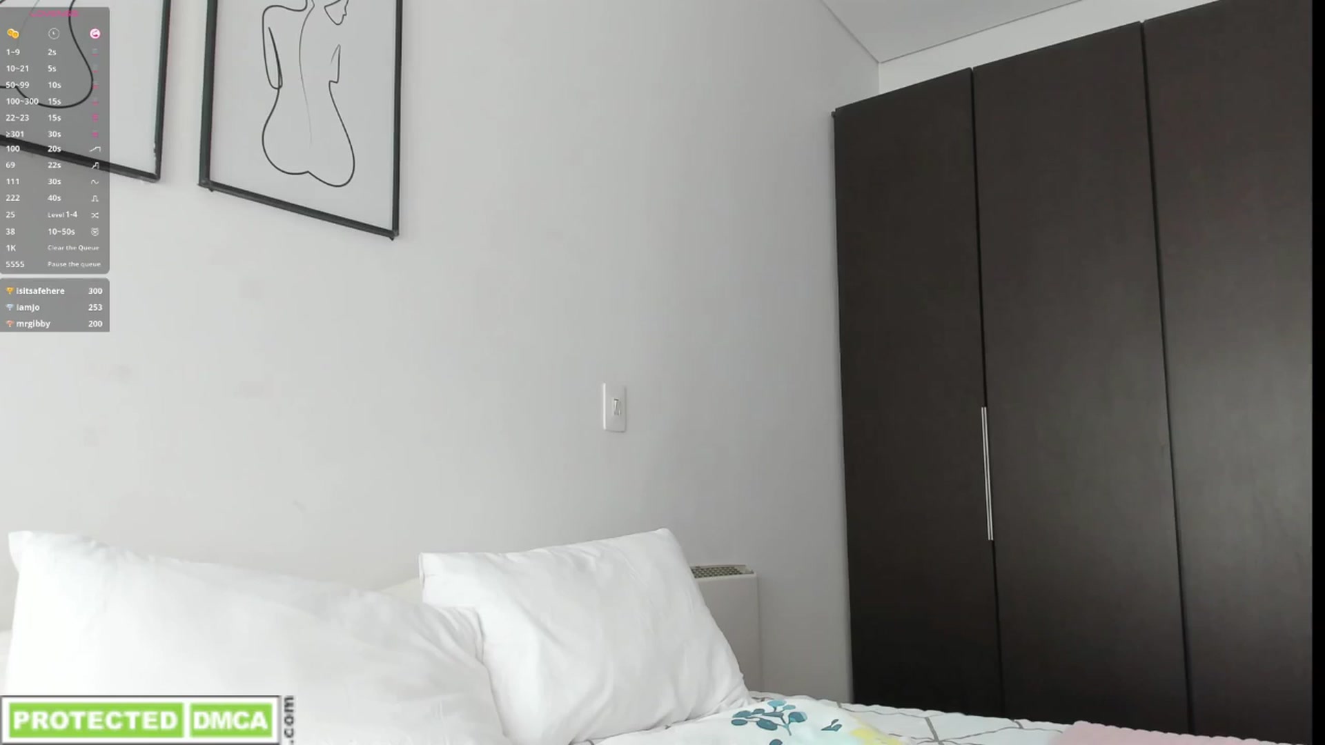 Gallery image thumbnail from Lauravall's myfreecams stream on, 03/17/2025, 19:19 image 14 of 20