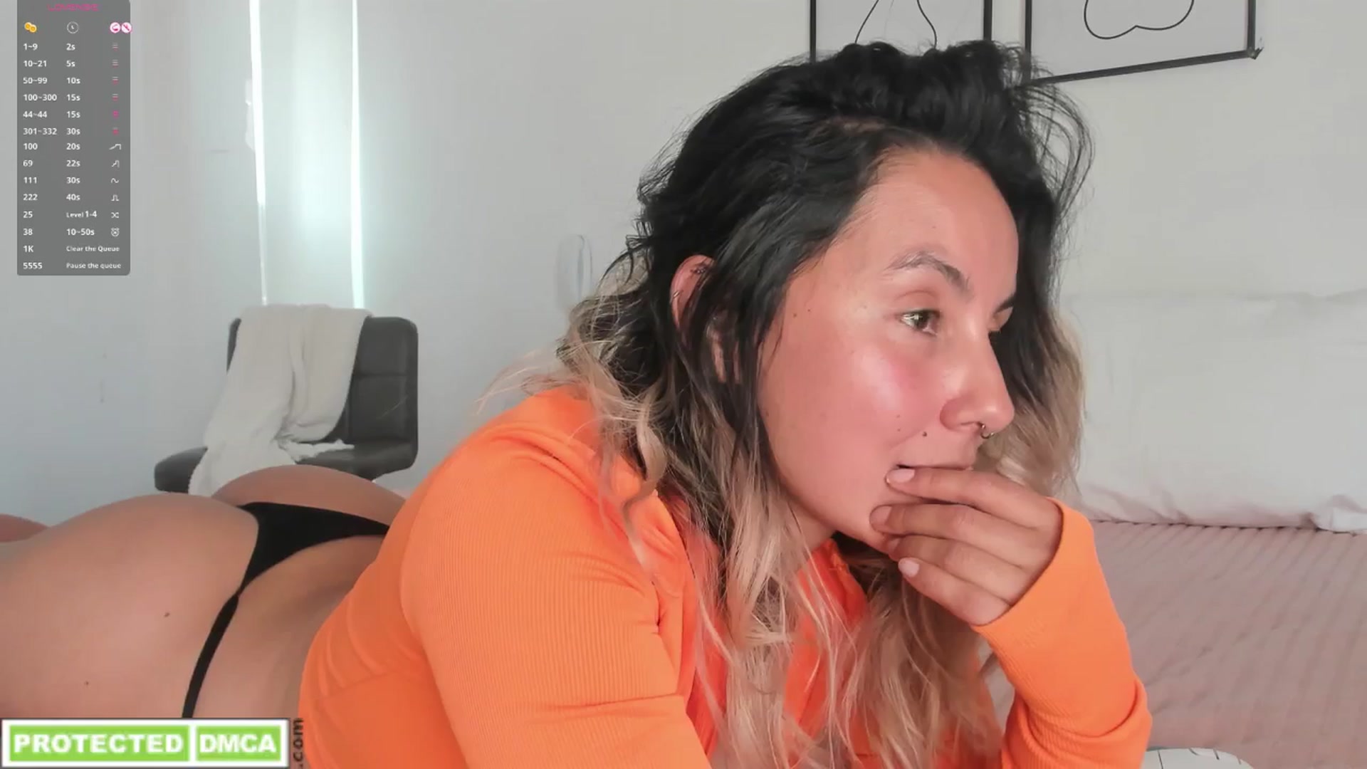 Gallery image thumbnail from Lauravall's myfreecams stream on, 05/30/2025, 18:33 image 7 of 20