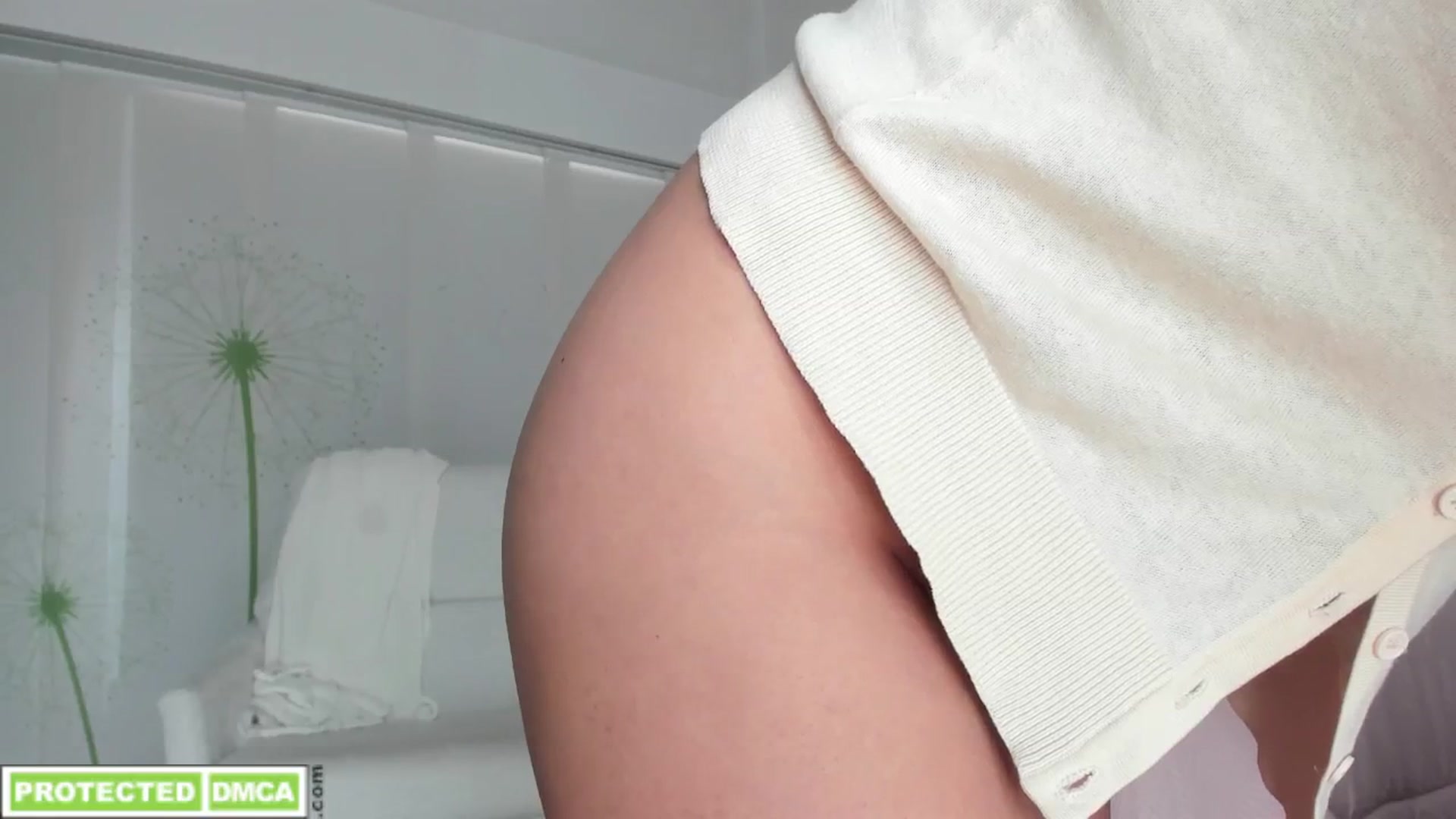 Gallery image thumbnail from Lauravall's myfreecams stream on, 09/23/2025, 14:18 image 14 of 20