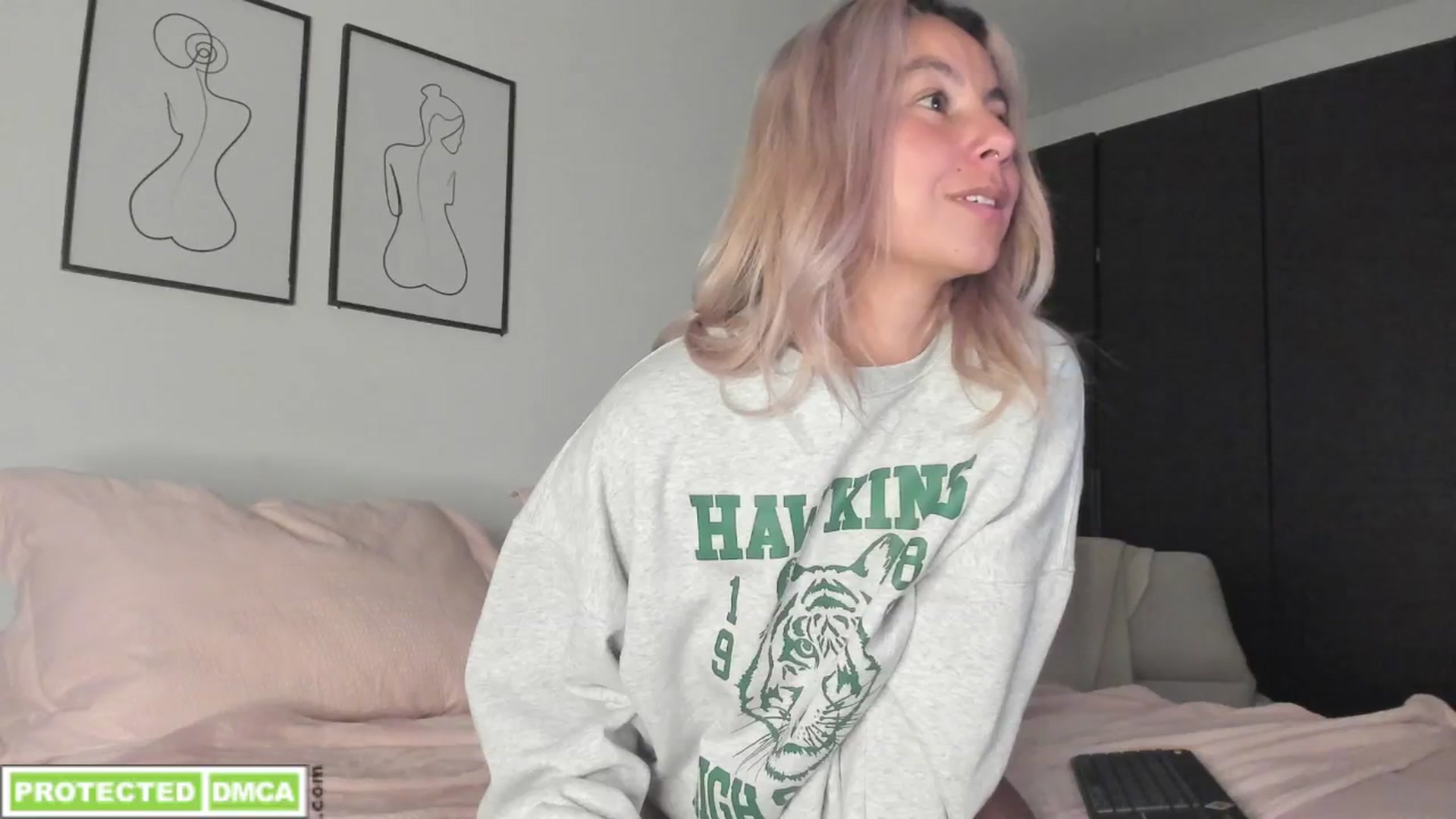 Gallery image thumbnail from Lauravall's myfreecams stream on, 10/05/2025, 11:01 image 20 of 20
