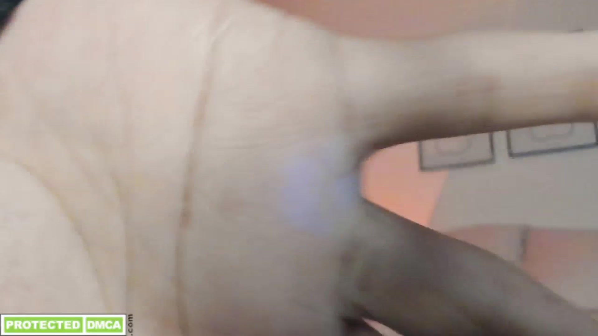 Gallery image thumbnail from Lauravall's myfreecams stream on, 10/19/2025, 01:05 image 6 of 20