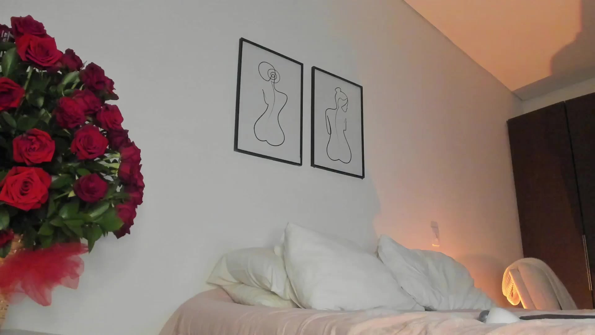 Gallery image thumbnail from Lauravall's myfreecams stream on, 02/23/2026, 03:30 image 4 of 20