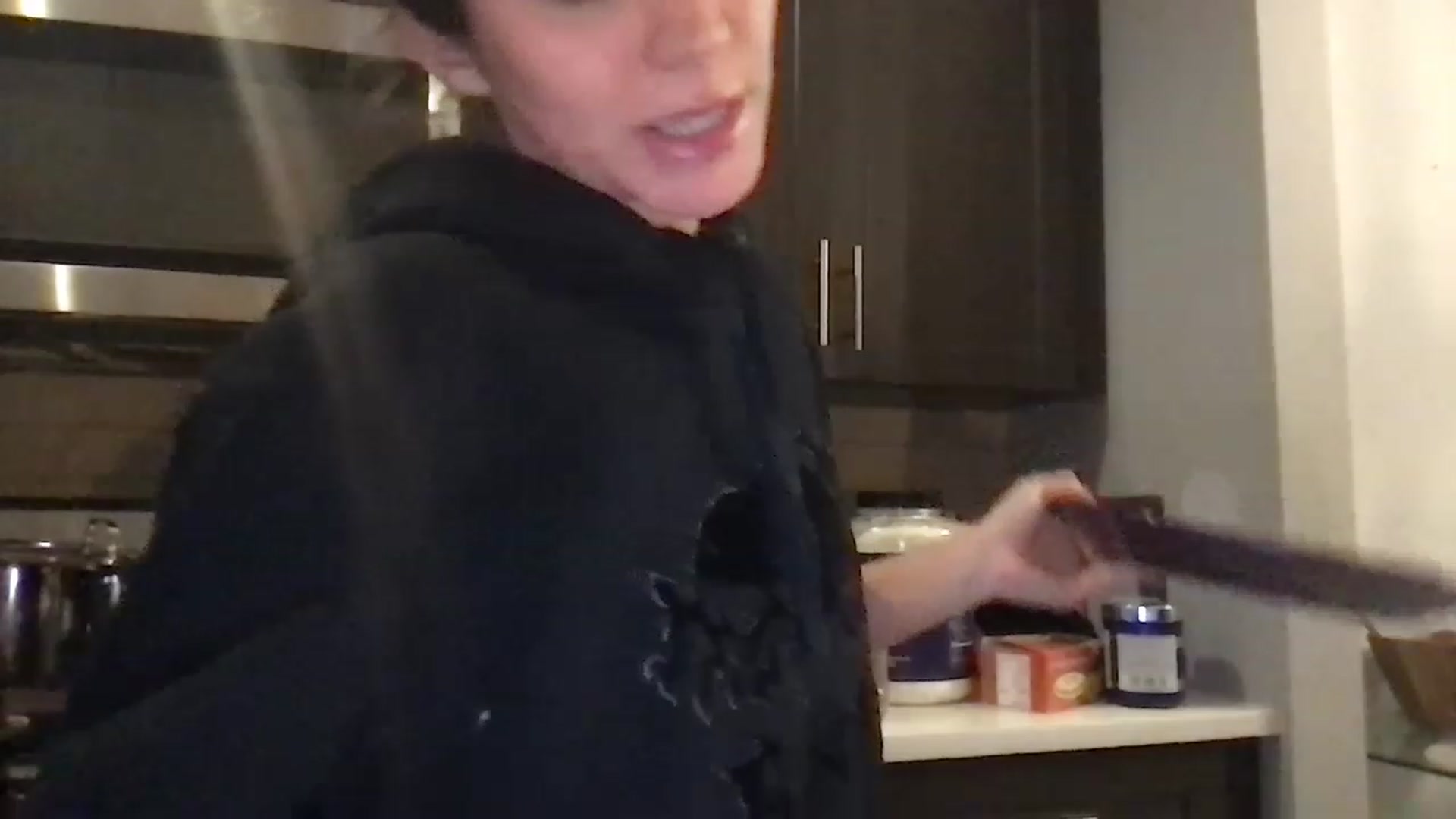 Gallery image thumbnail from Laurel's myfreecams stream on, 12/08/2022, 02:54 image 6 of 20