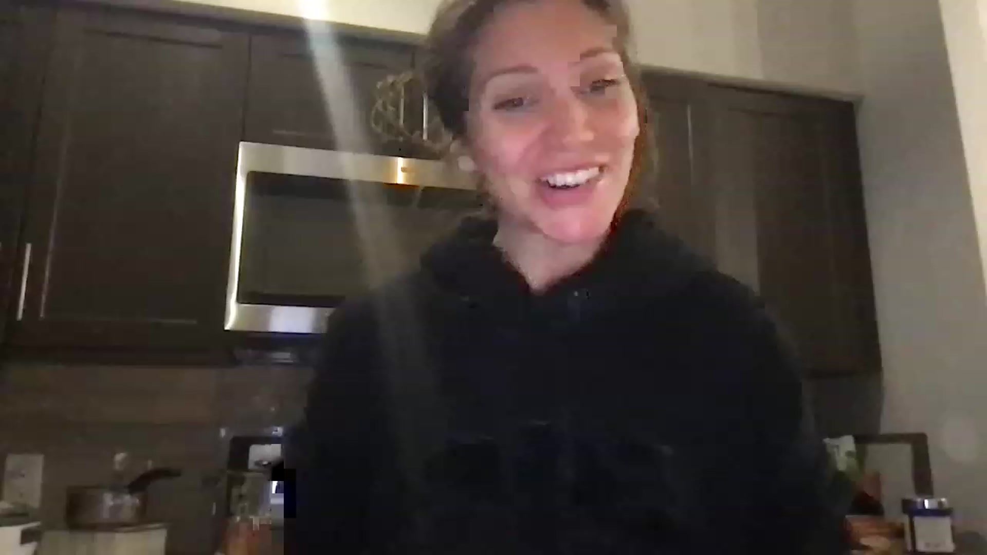 Gallery image thumbnail from Laurel's myfreecams stream on, 12/08/2022, 02:54 image 20 of 20