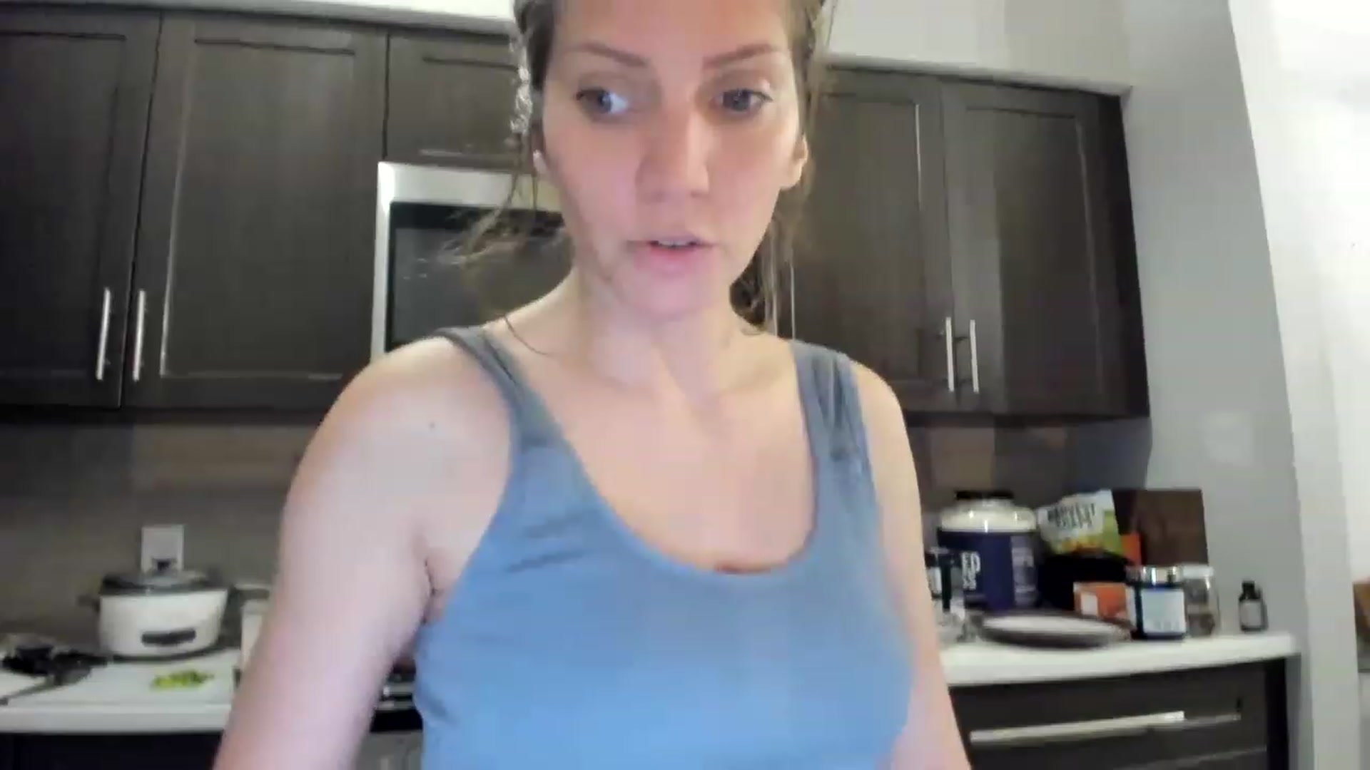 Gallery image thumbnail from Laurel's myfreecams stream on, 12/08/2022, 04:49 image 7 of 20
