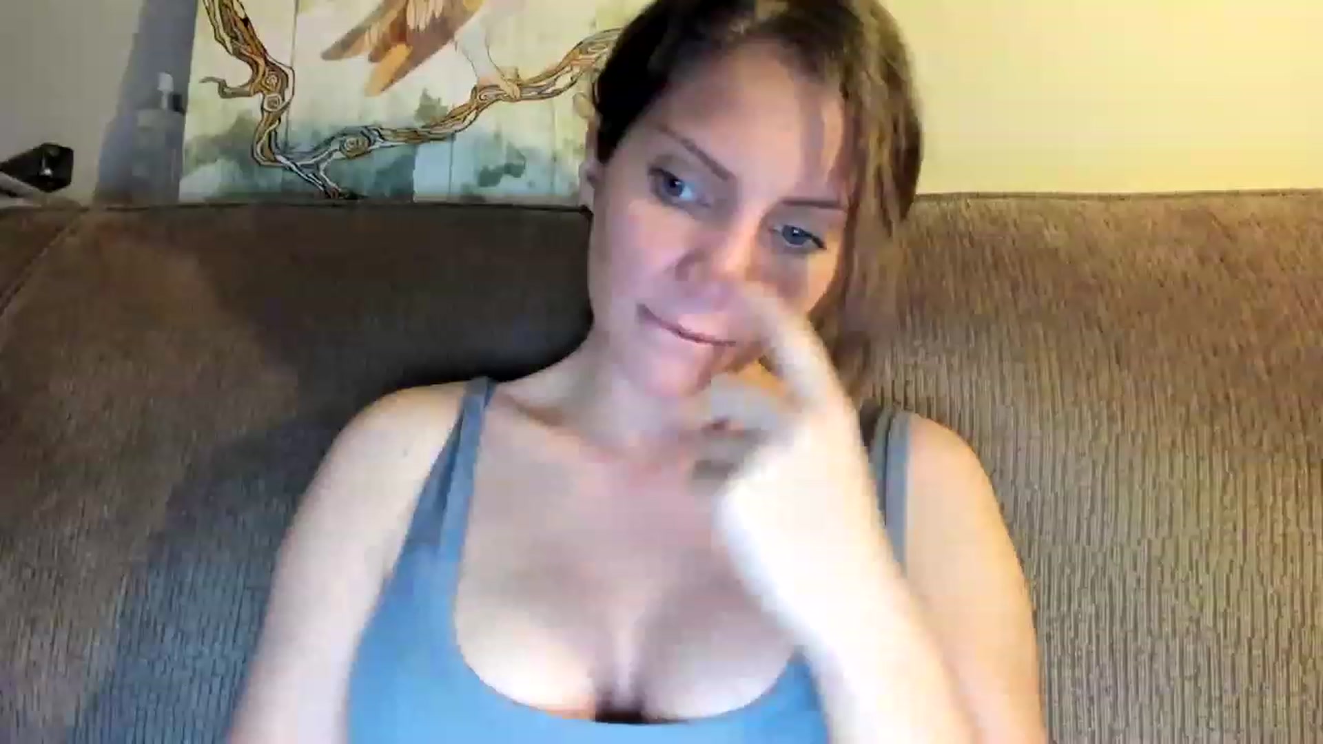 Gallery image thumbnail from Laurel's myfreecams stream on, 12/08/2022, 04:49 image 15 of 20