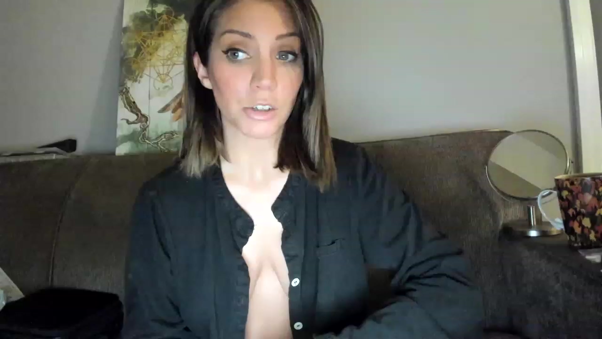 Gallery image thumbnail from Laurel's myfreecams stream on, 12/09/2022, 06:28 image 17 of 20