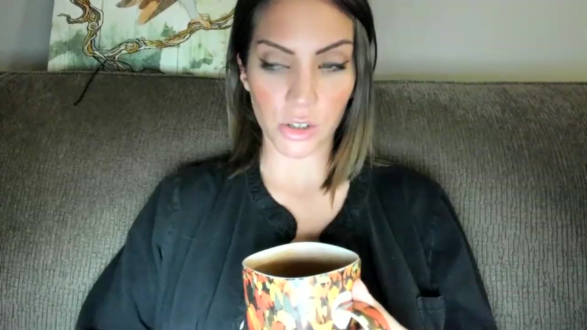 Gallery image thumbnail from Laurel's myfreecams stream on, 12/17/2022, 09:01 image 8 of 20