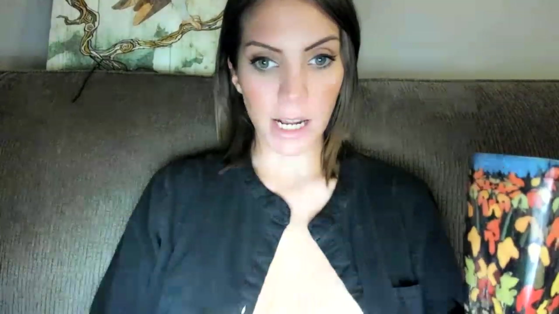 Gallery image thumbnail from Laurel's myfreecams stream on, 12/17/2022, 09:01 image 10 of 20