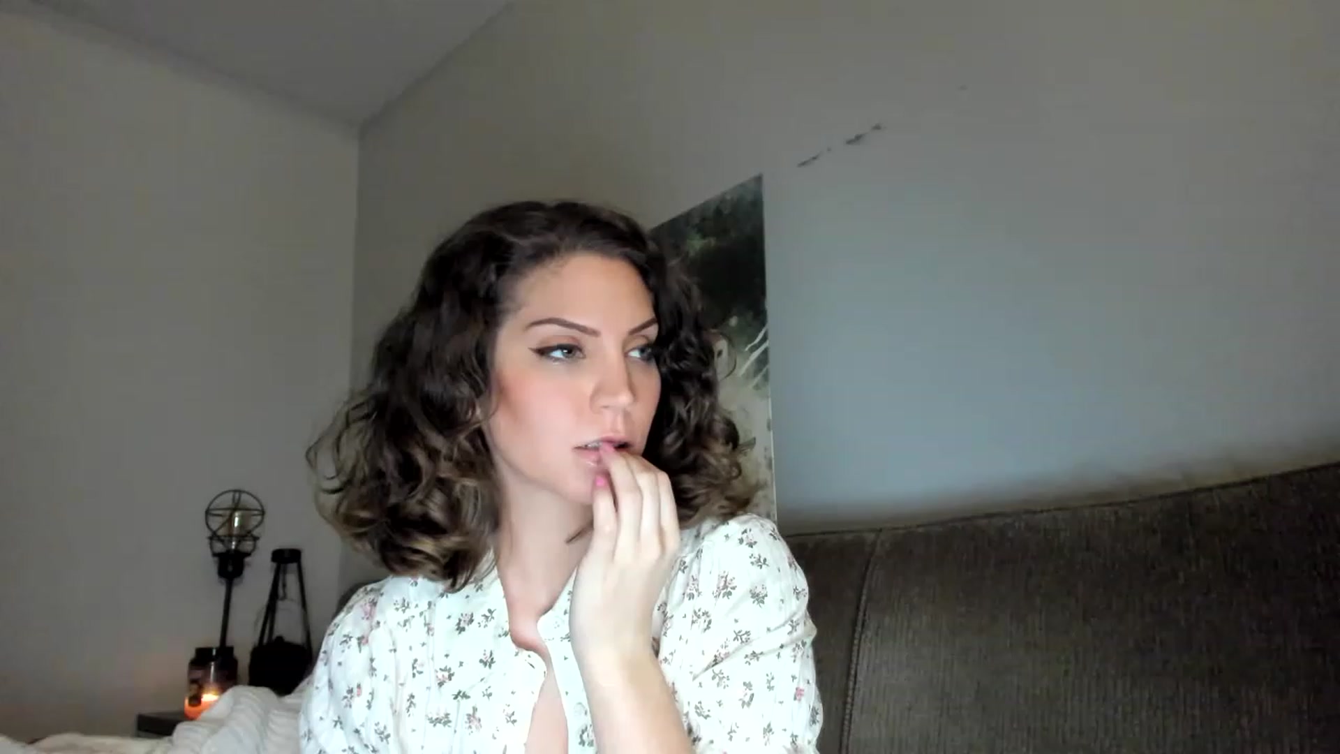 Gallery image thumbnail from Laurel's myfreecams stream on, 01/21/2023, 07:17 image 1 of 20