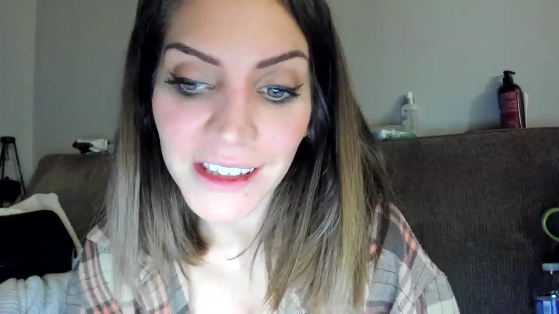 Gallery image thumbnail from Laurel's myfreecams stream on, 01/22/2023, 09:06 image 17 of 20