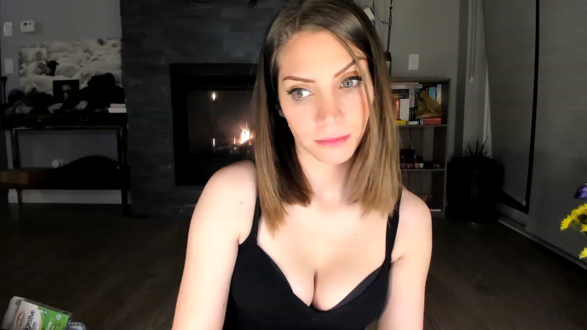 Gallery image thumbnail from Laurel's myfreecams stream on, 01/30/2023, 04:52 image 10 of 20