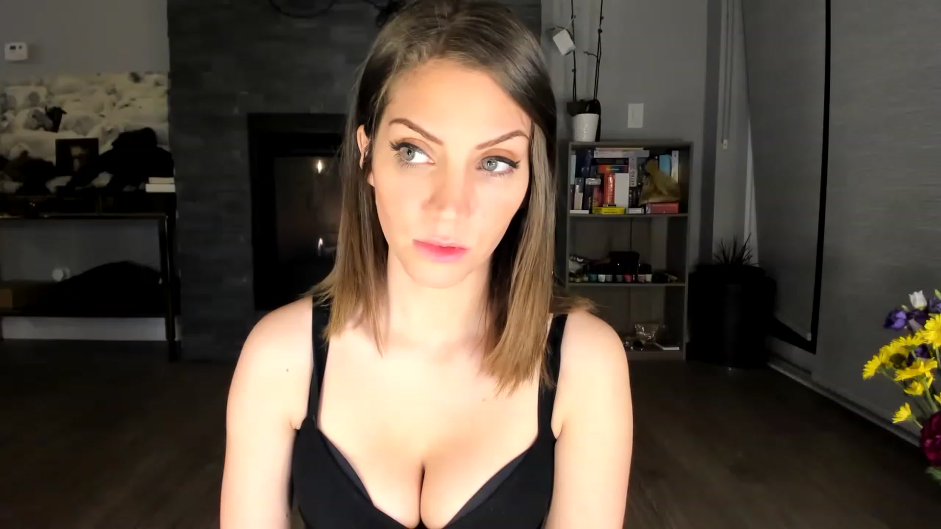 Gallery image thumbnail from Laurel's myfreecams stream on, 01/30/2023, 05:15 image 9 of 20