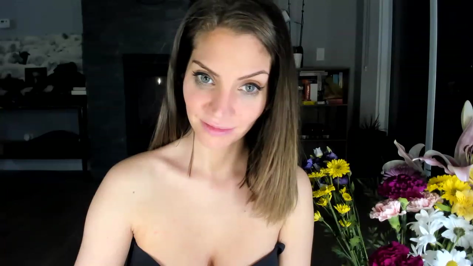 Gallery image thumbnail from Laurel's myfreecams stream on, 01/30/2023, 10:09 image 11 of 20