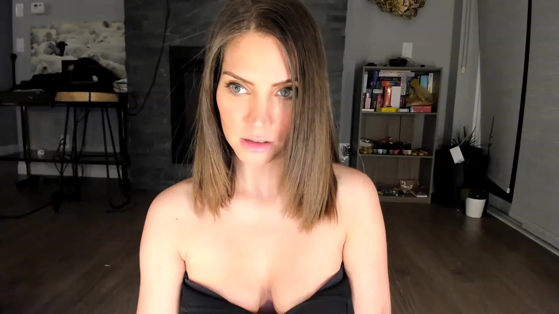 Gallery image thumbnail from Laurel's myfreecams stream on, 02/04/2023, 08:57 image 17 of 20
