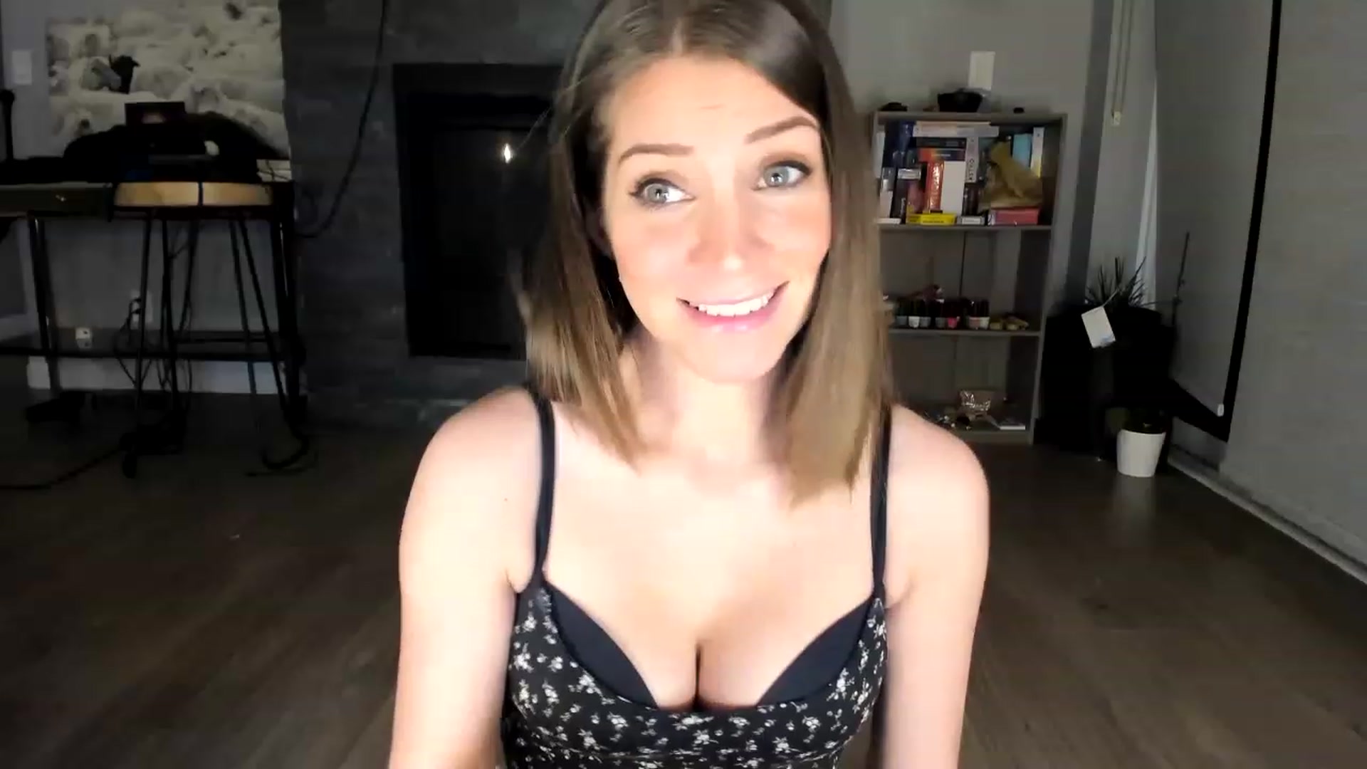 Gallery image thumbnail from Laurel's myfreecams stream on, 02/05/2023, 04:24 image 17 of 20