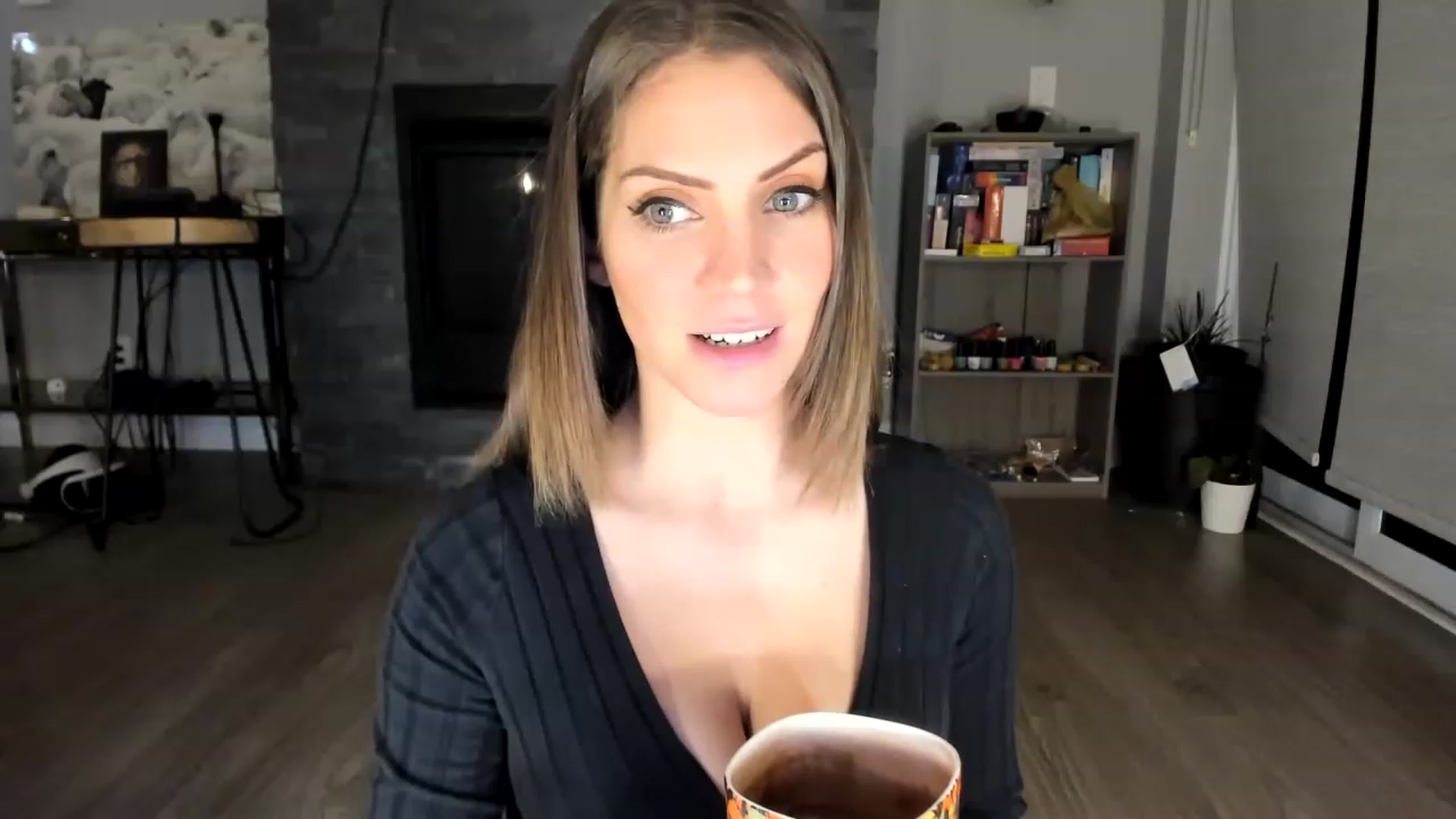 Gallery image thumbnail from Laurel's myfreecams stream on, 02/07/2023, 07:20 image 6 of 20