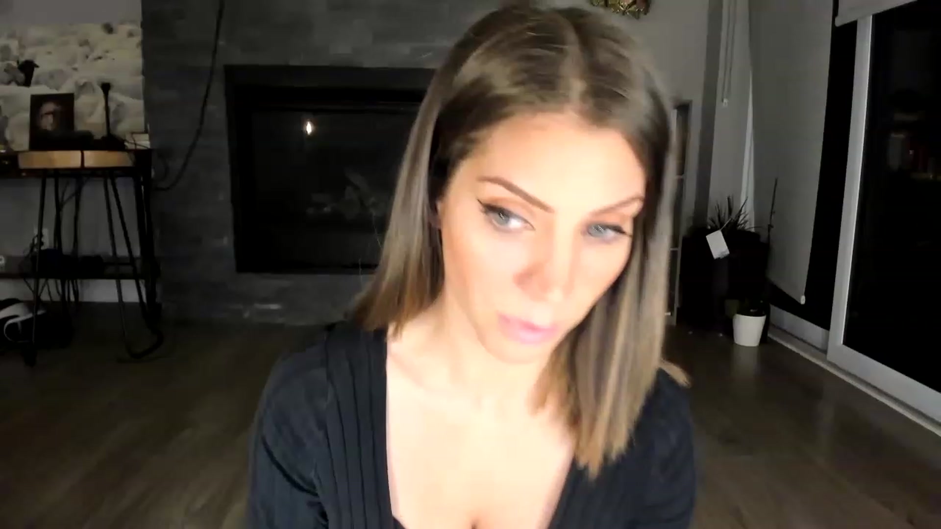 Gallery image thumbnail from Laurel's myfreecams stream on, 02/07/2023, 07:20 image 12 of 20