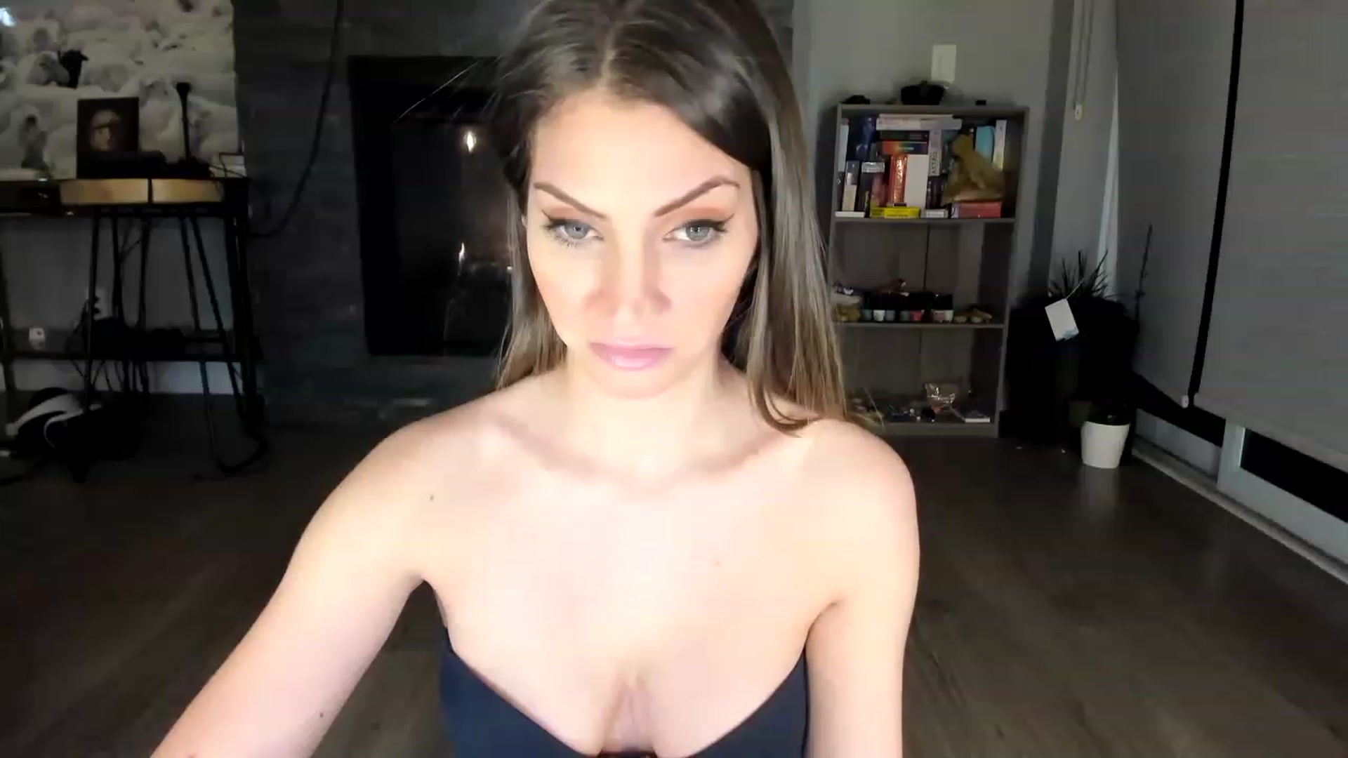 Gallery image thumbnail from Laurel's myfreecams stream on, 02/07/2023, 08:39 image 20 of 20