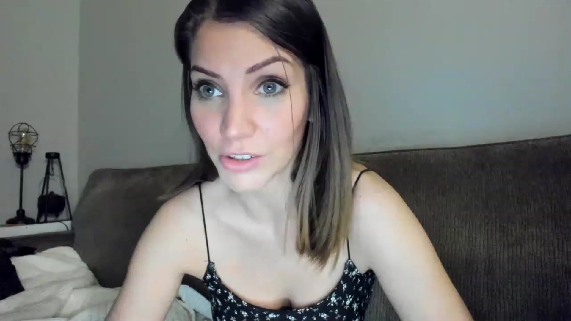 Gallery image thumbnail from Laurel's myfreecams stream on, 02/17/2023, 02:27 image 11 of 20