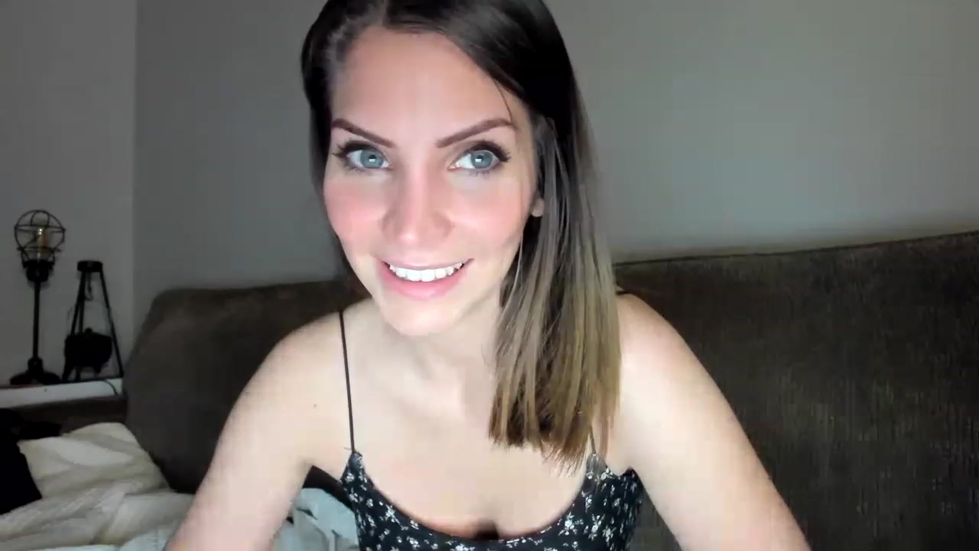 Gallery image thumbnail from Laurel's myfreecams stream on, 02/17/2023, 02:27 image 10 of 20
