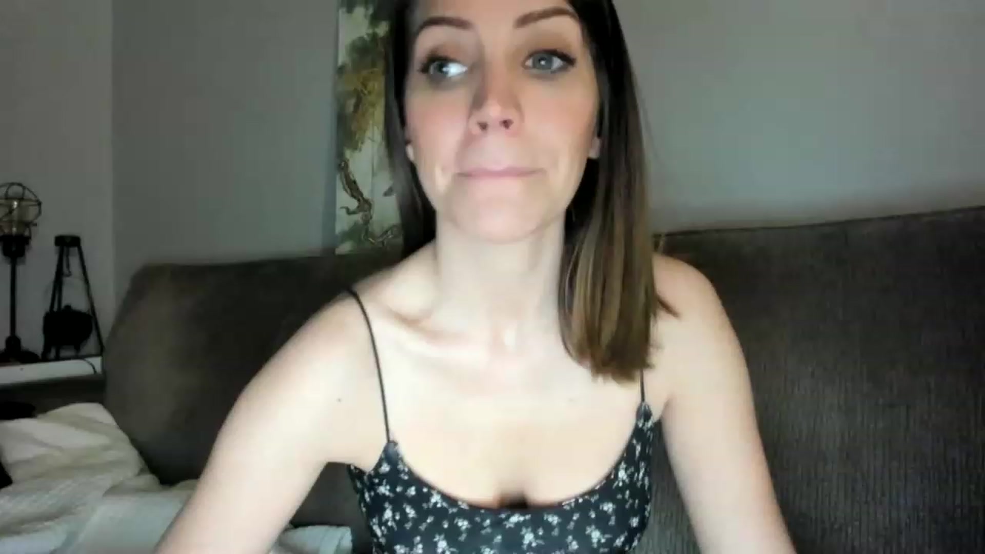 Gallery image thumbnail from Laurel's myfreecams stream on, 02/17/2023, 03:16 image 2 of 20