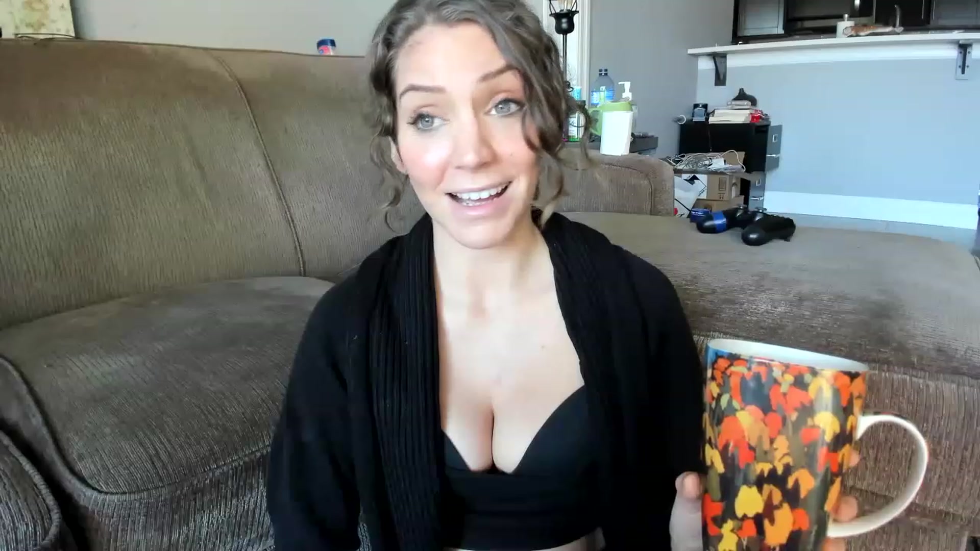 Gallery image thumbnail from Laurel's myfreecams stream on, 02/19/2023, 20:05 image 20 of 20