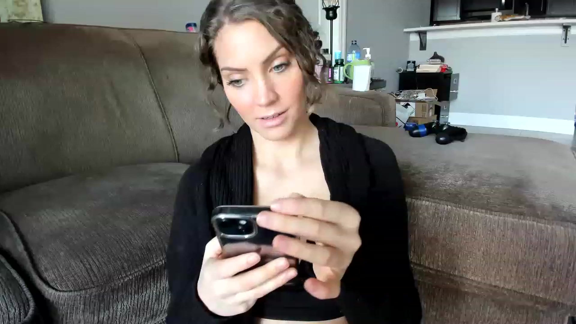 Gallery image thumbnail from Laurel's myfreecams stream on, 02/19/2023, 20:05 image 15 of 20