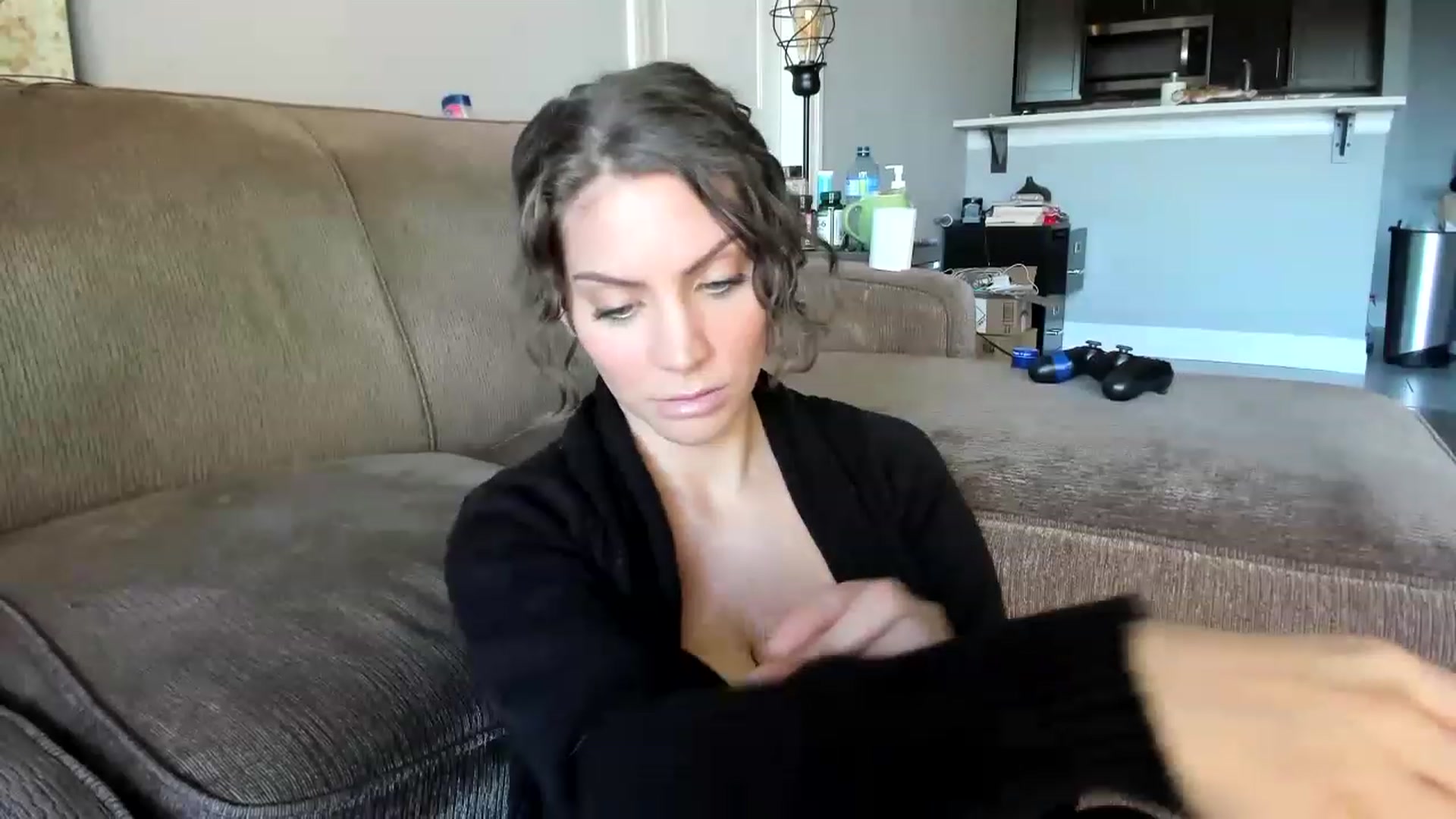 Gallery image thumbnail from Laurel's myfreecams stream on, 02/19/2023, 21:00 image 3 of 20
