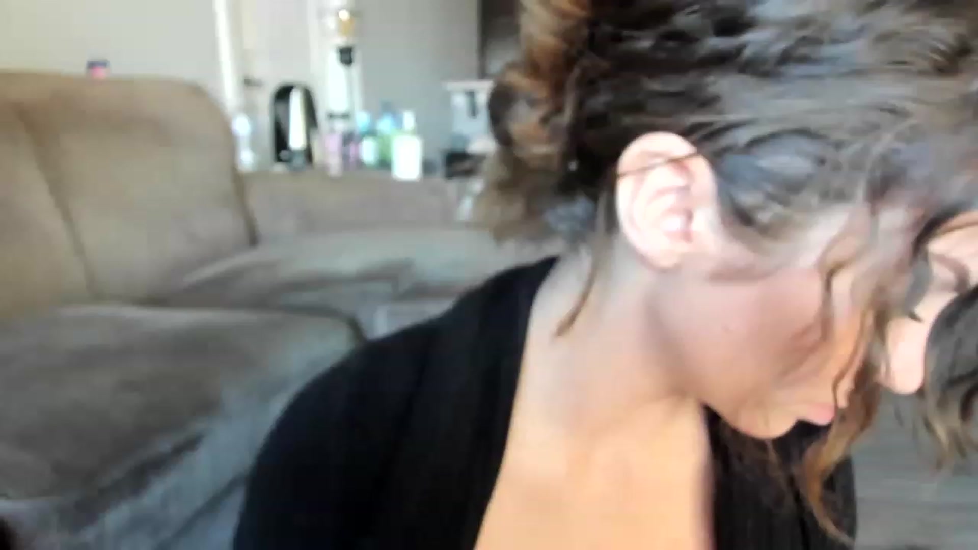 Gallery image thumbnail from Laurel's myfreecams stream on, 02/19/2023, 22:02 image 18 of 20