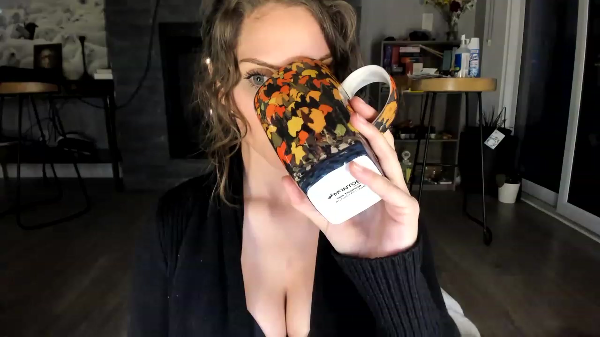 Gallery image thumbnail from Laurel's myfreecams stream on, 02/19/2023, 23:32 image 18 of 20