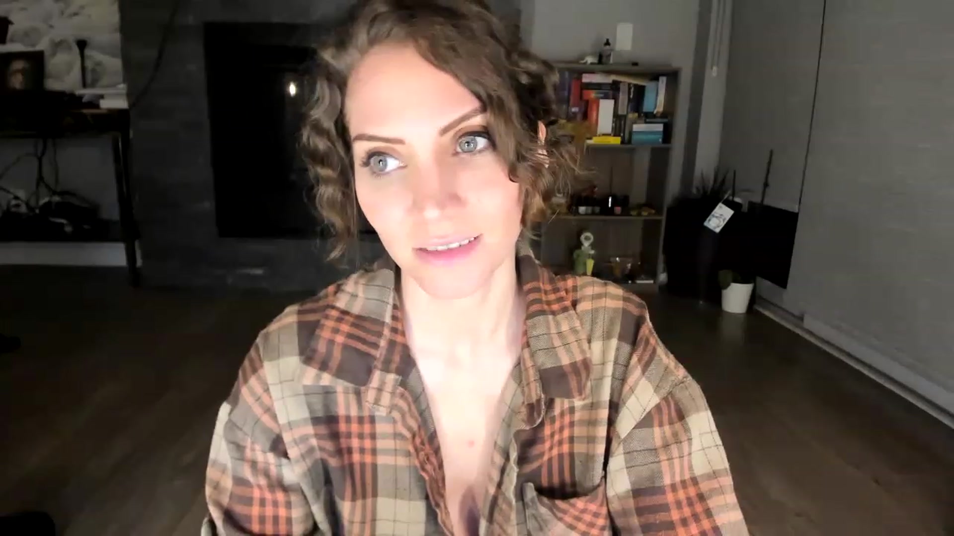 Gallery image thumbnail from Laurel's myfreecams stream on, 02/27/2023, 06:31 image 20 of 20
